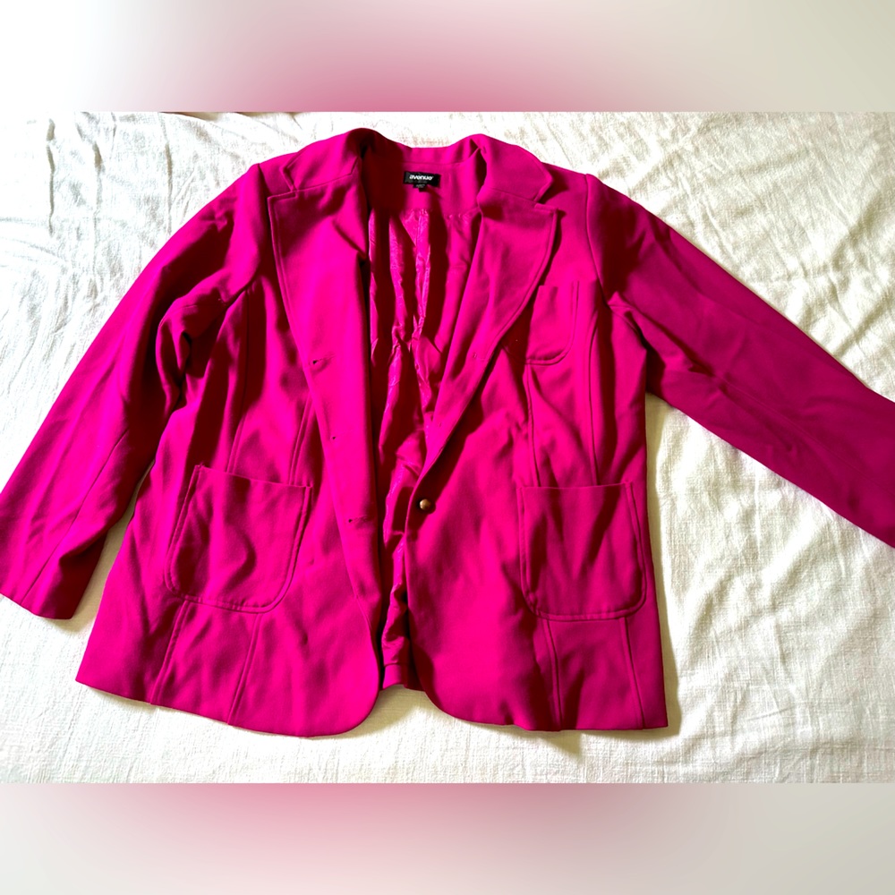 Avenue blazer size 18 with oversized boxy look; hot pink/fuchsia